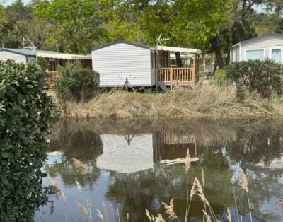 Bungalow moderne vue bassin